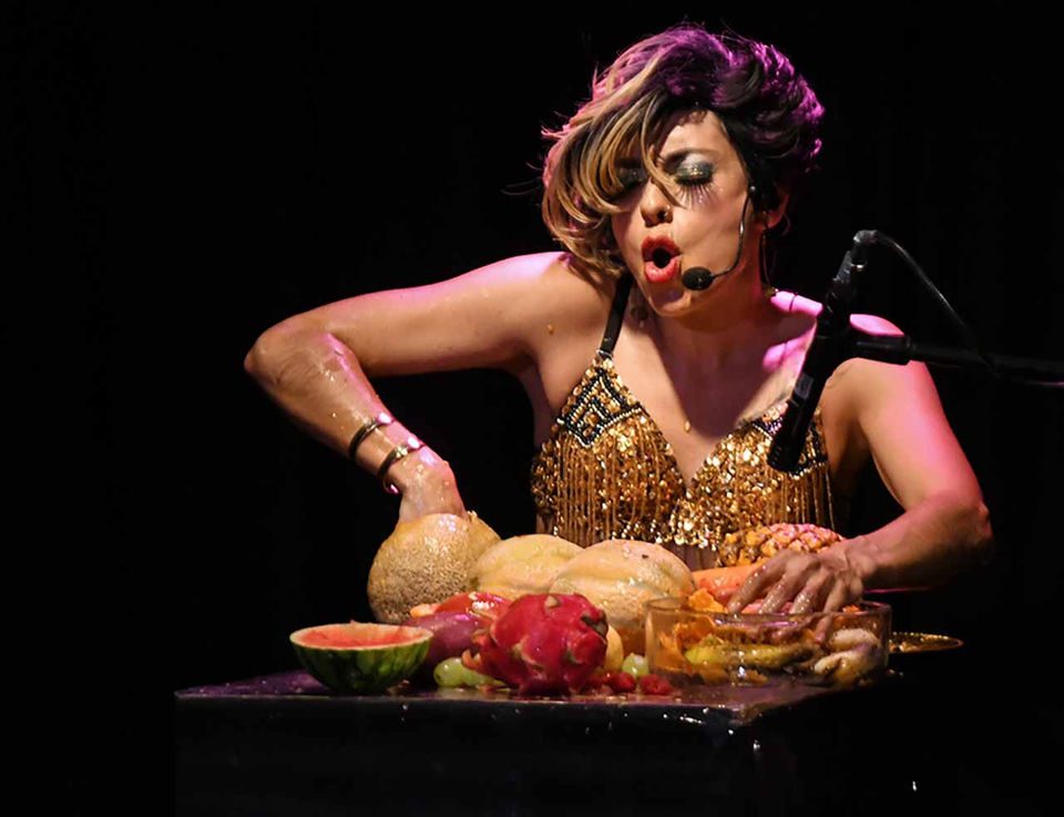 Disfruta la Fruta cabaret